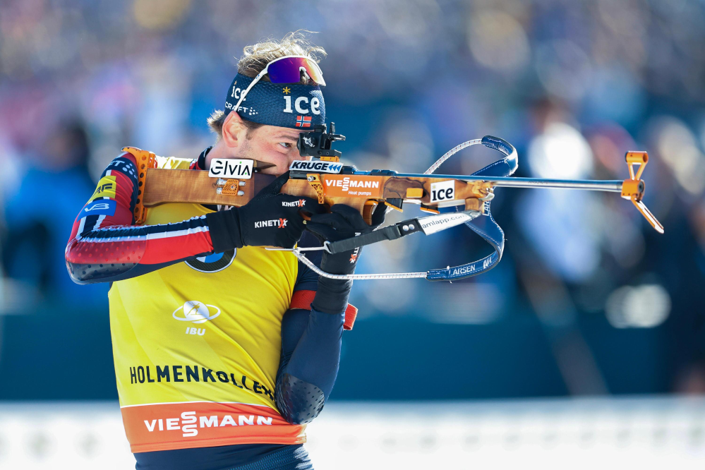 Norwegens Biathlon-Team fliegt mit Helikopter nach München | WEB.DE